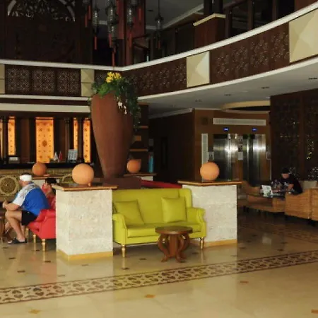Noxinn Club فندق