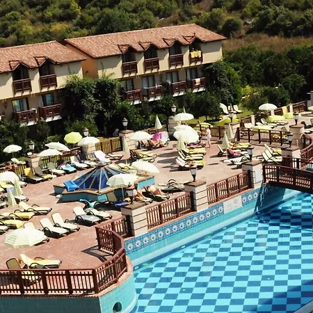 Noxinn Club 5* كوناكلي
