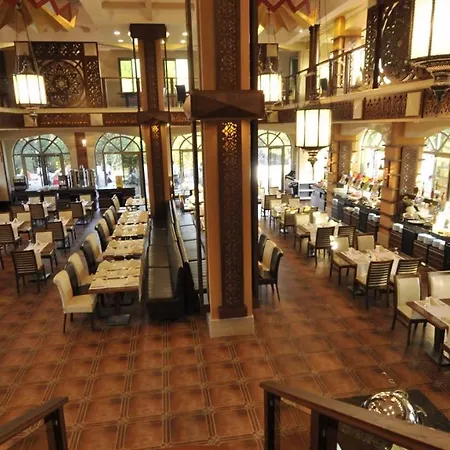Noxinn Club فندق كوناكلي