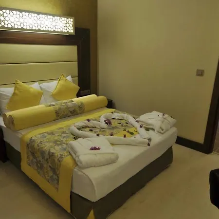 فندق Noxinn Club 5*